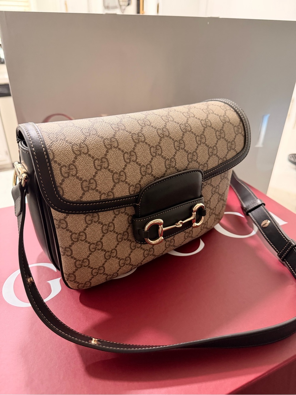 Gucci Beige/Black Horsebit 1955 soft medium shoulder bag w matching wallet